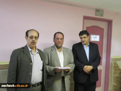 دعوت صمیمانه و تمجید رئیس مرکز از مقام مدرسان با حضور در کلاسها