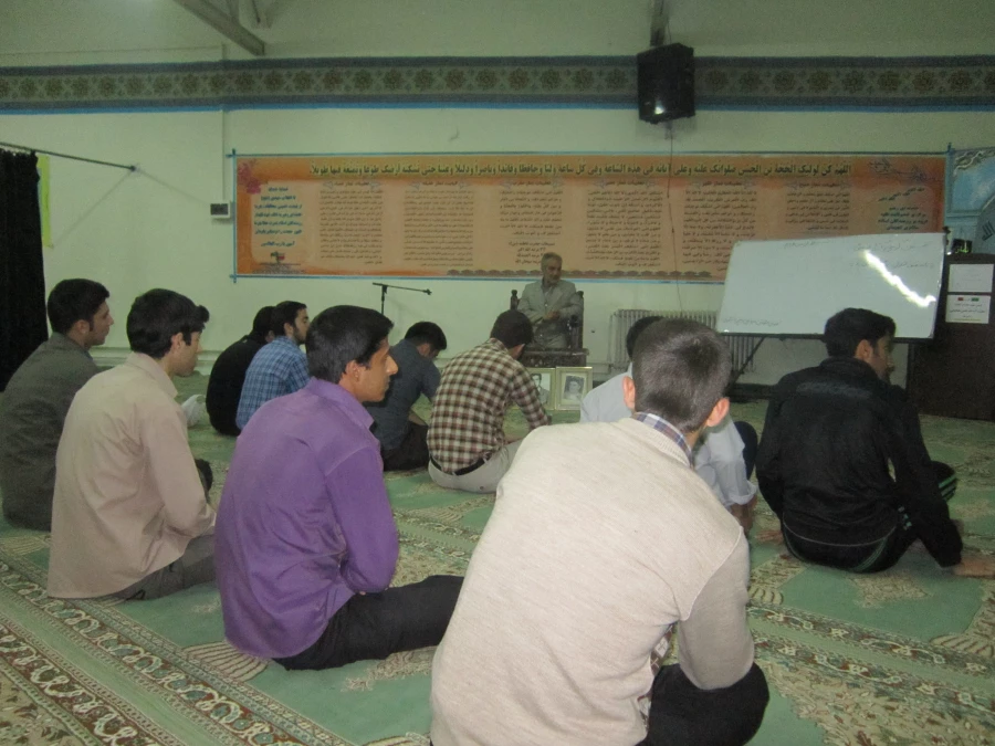 نخستین جلسه کرسی آزاد اندیشی