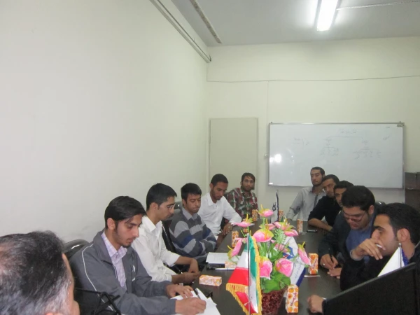 نخستین نشست رسمی شورای بسیج دانشجویی عترت واوان