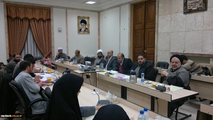 نخستین جلسه هم اندیشی مسوولین فرهنگی دانشگاه های تهران در لانه جاسوسی