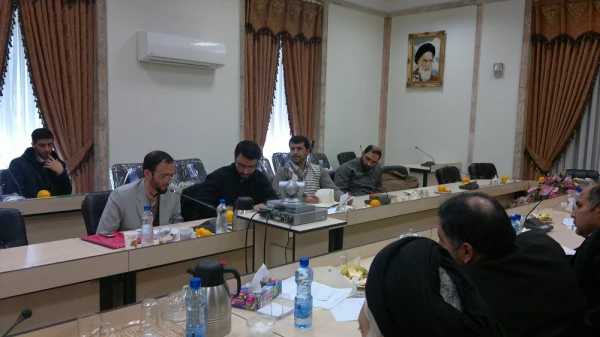 نخستین جلسه هم اندیشی مسوولین فرهنگی دانشگاه های تهران در لانه جاسوسی