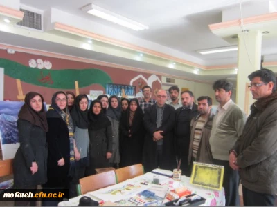 نمایشگاه پژوهش همراه با خلاقیت های هنری