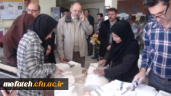 نمایشگاه پژوهش همراه با خلاقیت های هنری