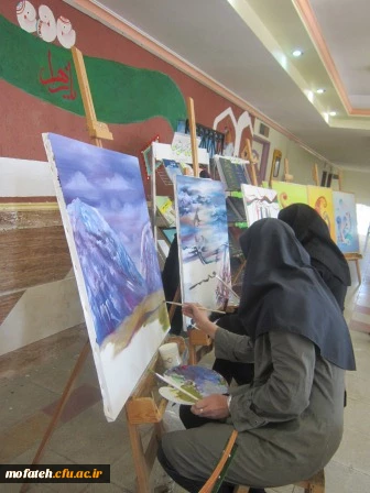 نمایشگاه پژوهش همراه با خلاقیت های هنری