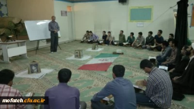 مراسم اٌنس با قرآن کریم