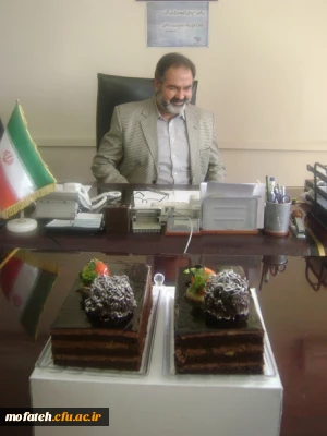 تبریک به مناسبت انتصاب شایسته جناب اقای دکتر بیغمی، از طرف کارکنان پردیس