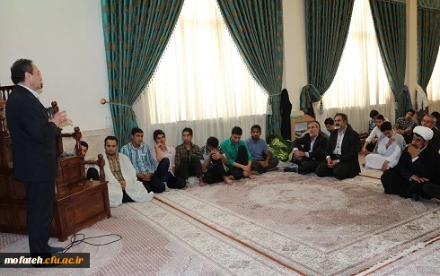 حضور مسئولین در اعتکاف