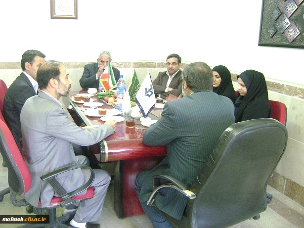 بازدیدآقای سنجری معاونت  محترم پژوهشی اداره کل آموزش و پرورش شهرستانهای استان تهران  با هیئت همراه  2