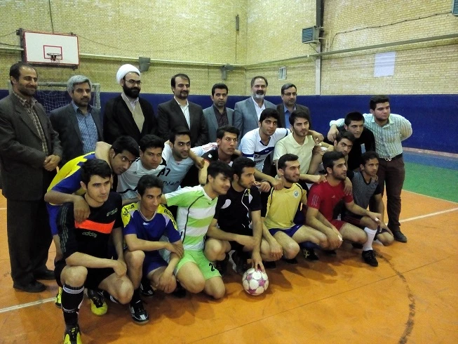 برگزاری مرحله نهایی مسابقات فوتسال جام معلم دانشجویان پردیس شهید مفتح شهرری 5