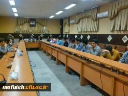 نشست صمیمی مسئولان پردیس شهید مفتح با دانشجویان 7