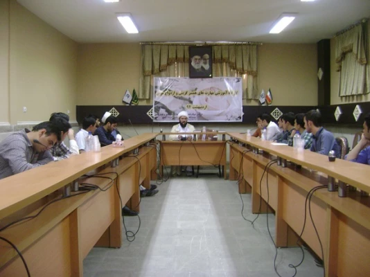 کارگاه آموزشی همسرگزینی وازدواج موفق در تاریخ 94/2/28 برگزارگردید. 4