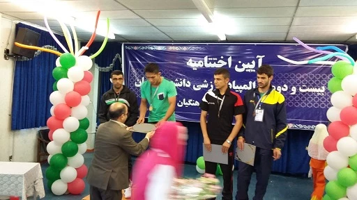 کسب مقام قهرمانی کشتی توسط آقای رضا سیدعزیزی دانشجو معلم پردیس شهید مفتح شهرری 4