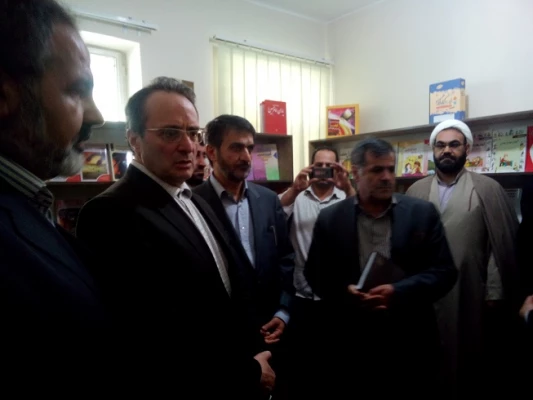 اولین شعبه نمایندگی انتشارات مدرسه دانشگاه فرهنگیان در پردیس شهید مفتح شهرری افتتاح شد.  7