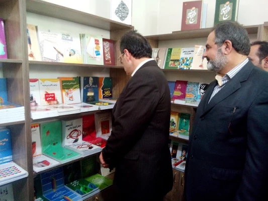 اولین شعبه نمایندگی انتشارات مدرسه دانشگاه فرهنگیان در پردیس شهید مفتح شهرری افتتاح شد.  8