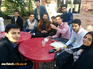 برگزاری درس فعالیت های گروهی رشته راهنمایی و مشاوره در فضای باز پردیس شهید مفتح