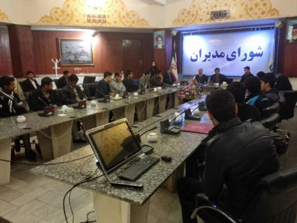 حضور دانشجویان در شانزدهمین نمایشگاه و کارگاه پژوهش شناسی  4