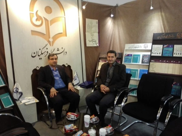 حضور دانشجویان در شانزدهمین نمایشگاه و کارگاه پژوهش شناسی  5