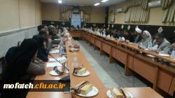 دومین نشست هم اندیشی استادان (درقالب مناظره وگفتگو) به مناسبت هفته وحدت حوزه ودانشگاه با موضوع بررسی  نفوذ فردی وجریانی در حوزه ودانشگاه برگزار گردید. 2