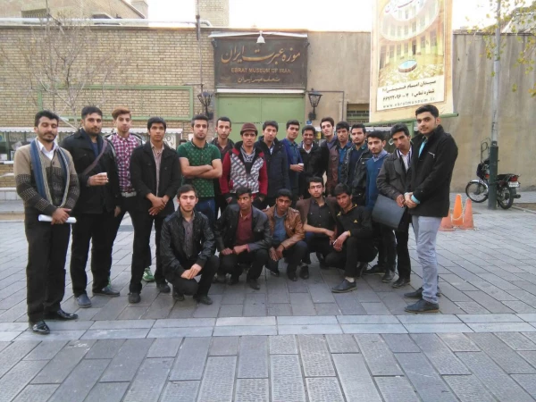 بازدید دانشجومعلمان پردیس  از موزه عبرت  3