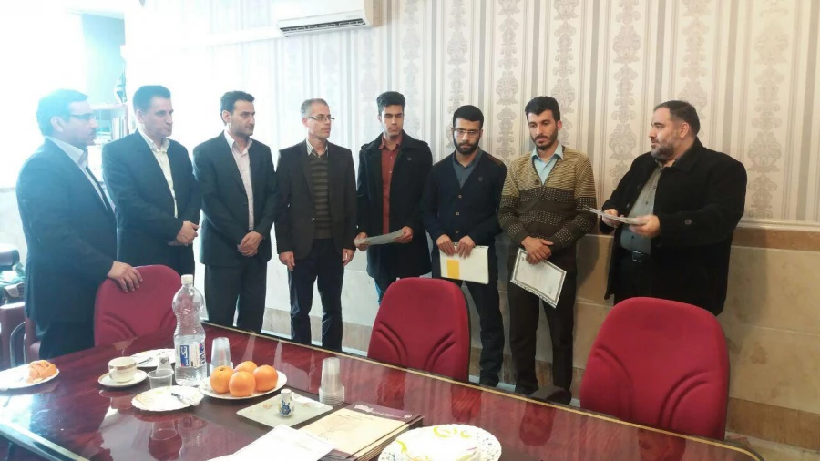 بازدید کارشناسان استان از پردیس 8