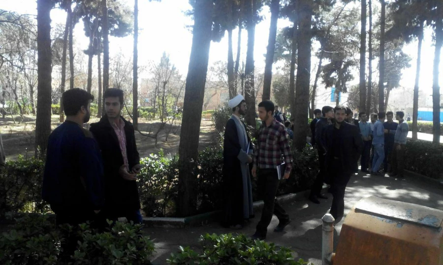 گفتمان آزاد دانشجویی پیرامون انتخابات  3