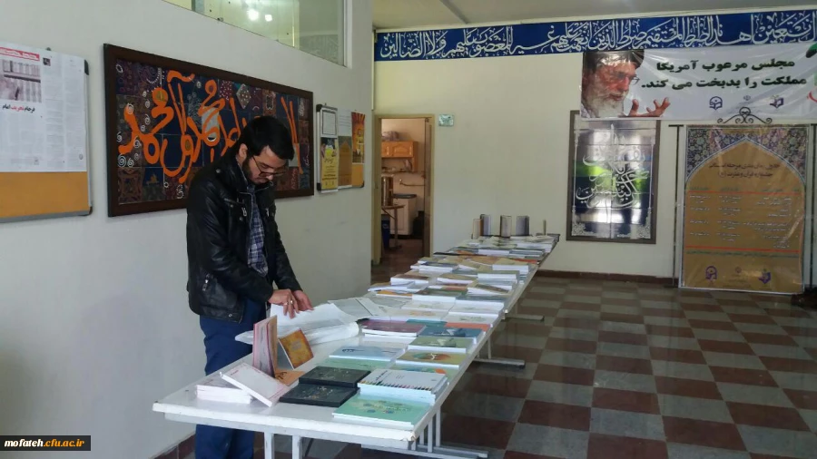 نمایشگاه آثار قرآنی استادان و پژوهشگران علوم قرآنی مدرسه تدبر در قرآن دانشگاه تهران در پردیس برگزار شد 2