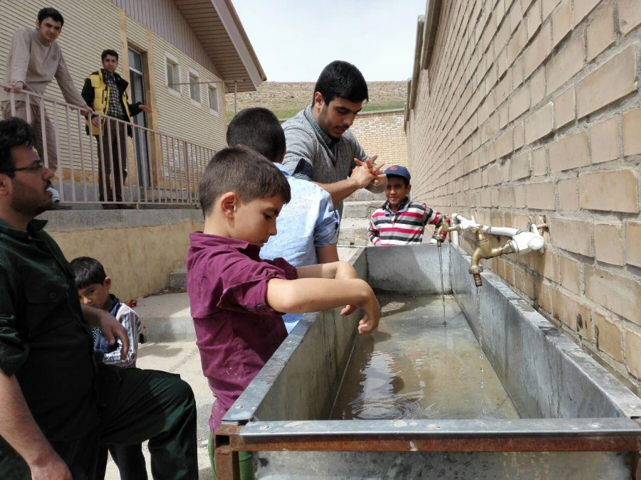 گزارش تصویری از اردو جهادی دانشجومعلمان بسیجی پردیس در ایام نوروز 9