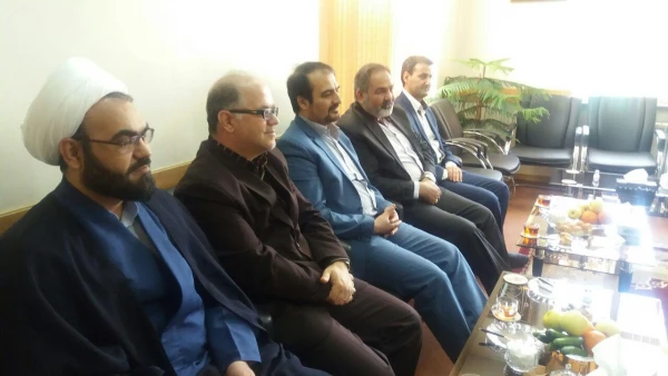 دیدار مسئولان پردیس با امام جمعه و نماینده ولی فقیه شهرستان ری  2