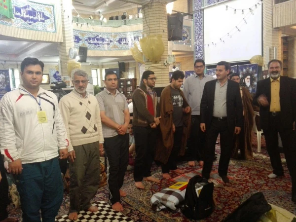 روز دوم مراسم اعتکاف دانشجومعلمان پردیس با دیدار مسئولان همراه بود. 4