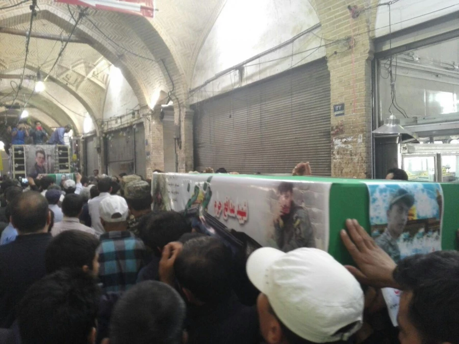 شرکت دانشجو معلمان پردیس در مراسم تشییع پیکر پاک دوتن از شهدای 7