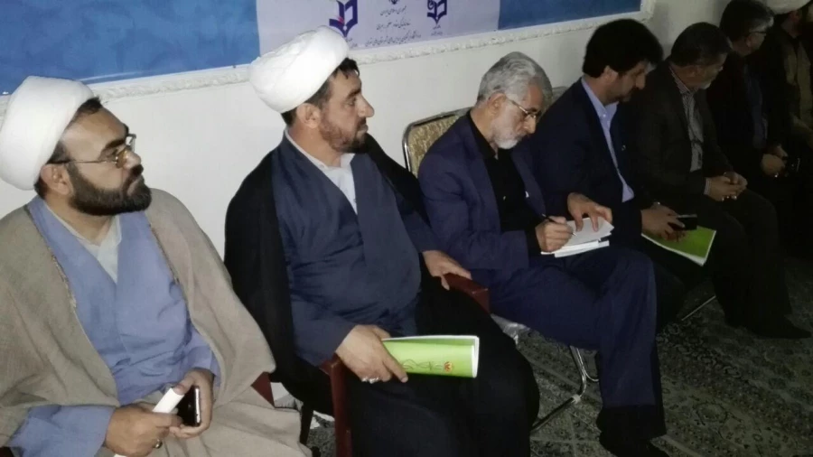 نخستین یادواره ی شهدای تربیت معلم و مدافع حرم در پردیس شهید مفتح شهرری برگزار شد. 5