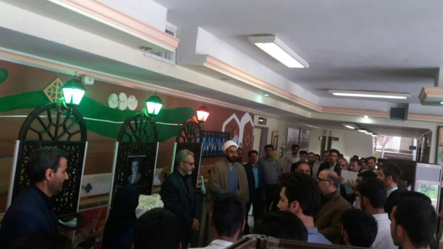 رونمایی از سمبل های  تجلیل از مقام استادان پردیس  5