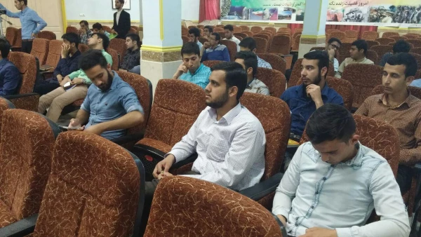 برگزاری سمینار علمی دانشجویی  آموزش  ریاضی در پردیس  4