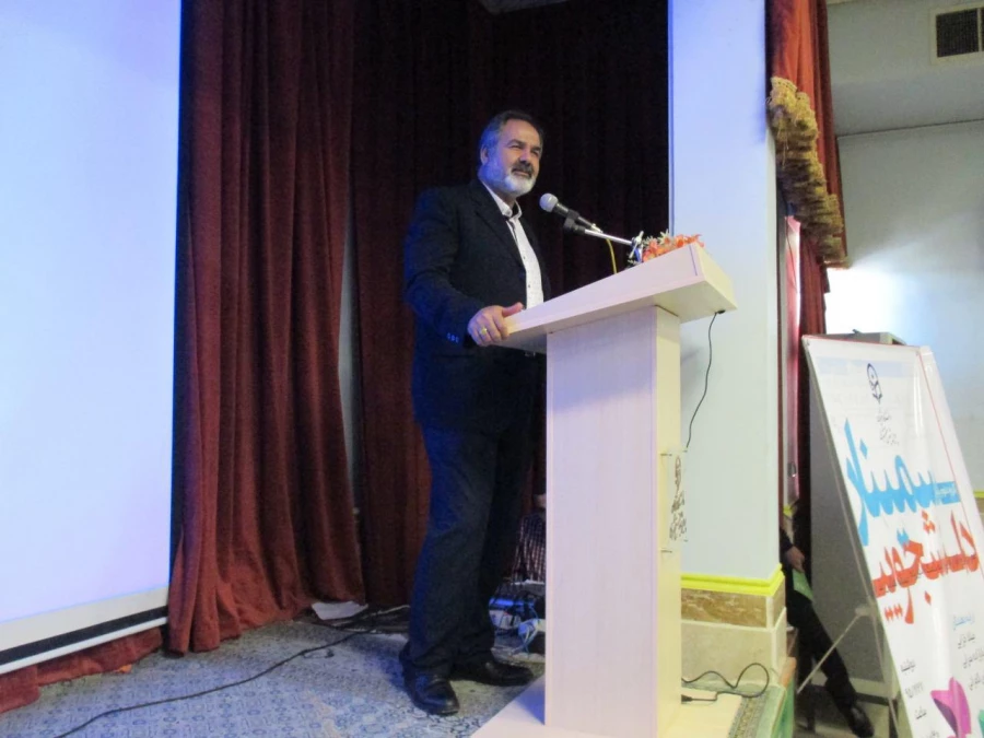 برگزاری سمینار علمی دانشجویی  آموزش  ریاضی در پردیس  8