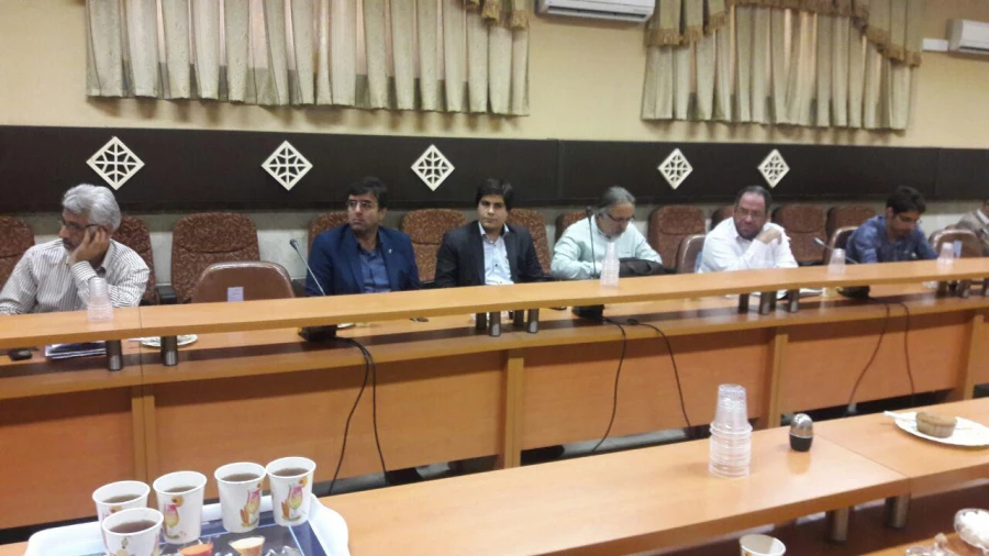 جلسه شورای استادان پردیس شهید مفتح برگزار شد. 6