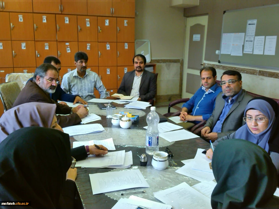 جلسه هماهنگی استادان گروه کاروزی تشکیل شد. 2