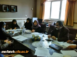 جلسه هماهنگی استادان گروه کاروزی تشکیل شد. 3