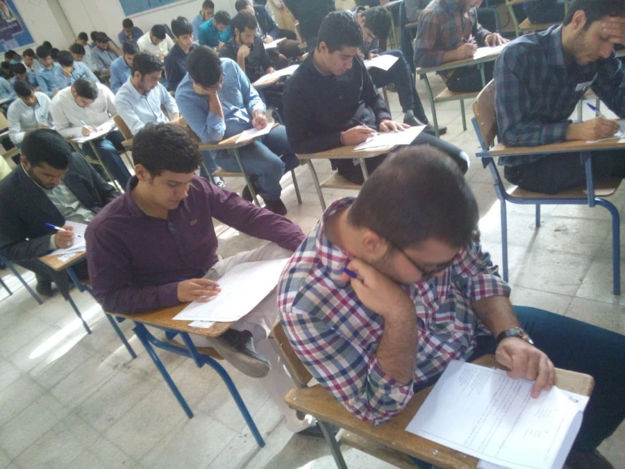 گزارش تصویری از برگزاری امتحانات  6