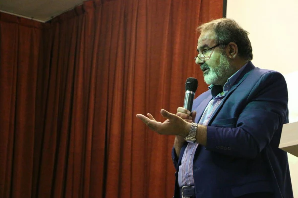 نخستین دوره فرهنگی ارتقای نقش تربیتی و اجتماعی معلم،به کار خود پایان داد. 8