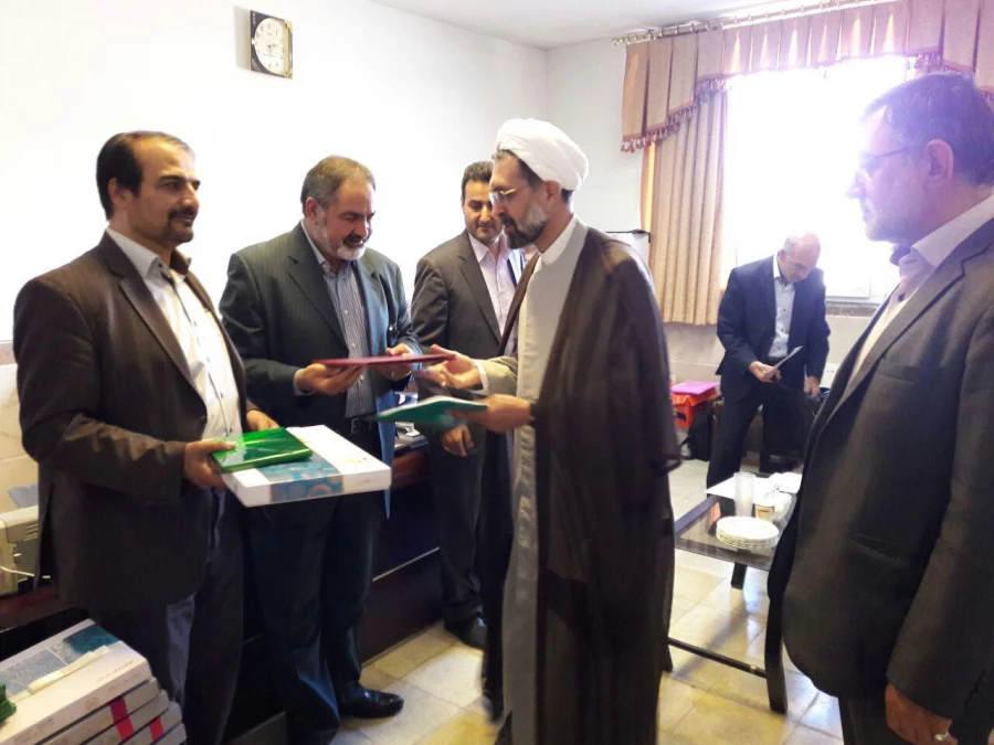 برگزاری دوره تامین مدرس کتب جدیدالتالیف پایه دهم  6