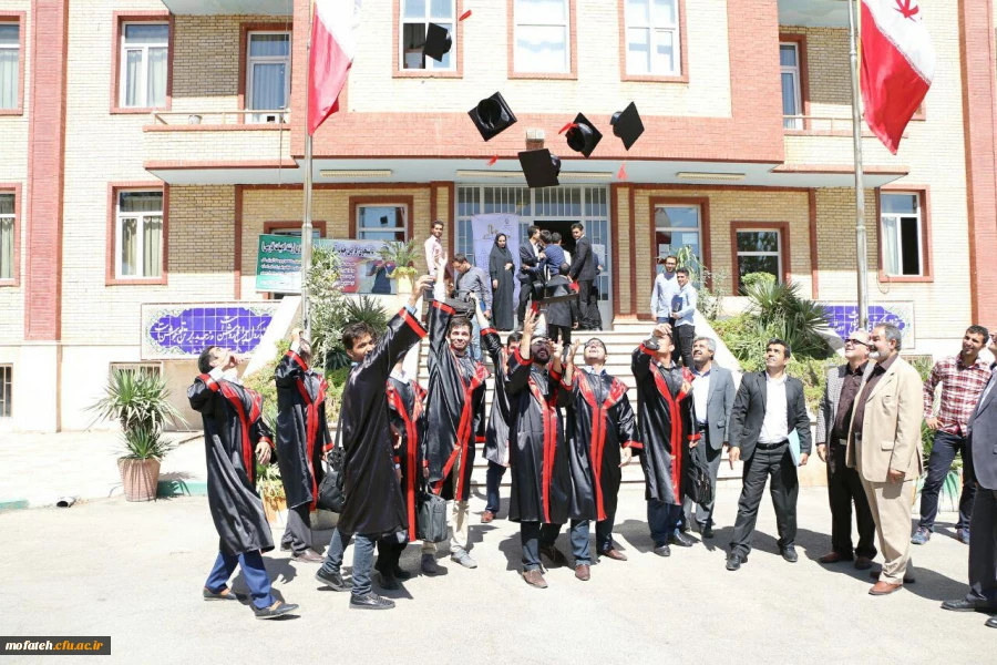 جشن دانش آموختگی نخستین دوره دانشجویان کارشناسی پیوسته پردیس به روایت تصویر 5