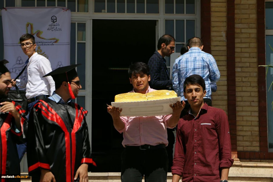 جشن دانش آموختگی نخستین دوره دانشجویان کارشناسی پیوسته پردیس به روایت تصویر 12