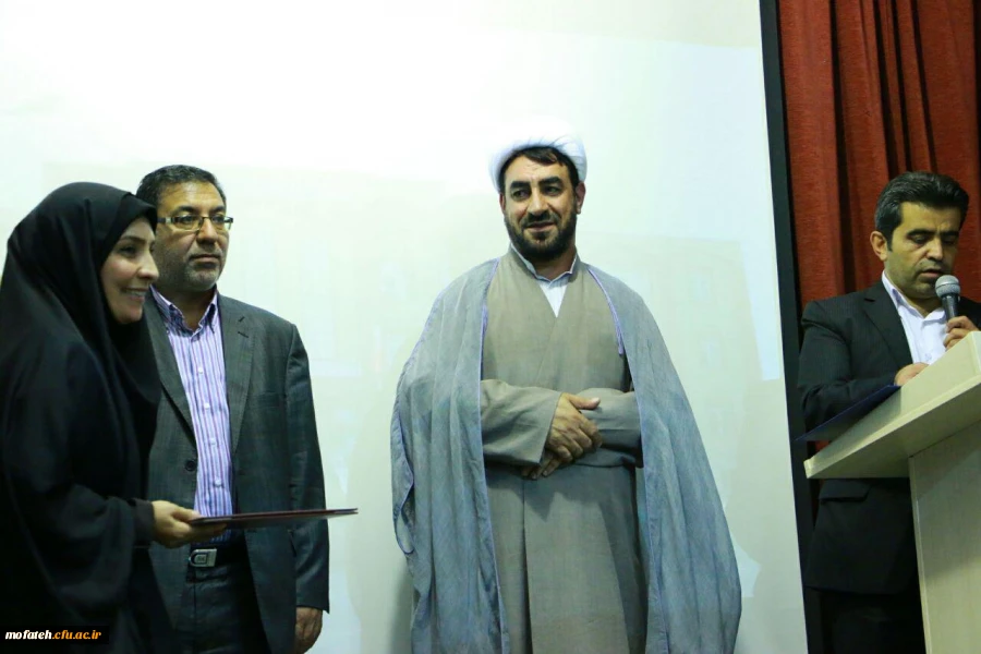 جشن دانش آموختگی نخستین دوره دانشجویان کارشناسی پیوسته پردیس به روایت تصویر 29