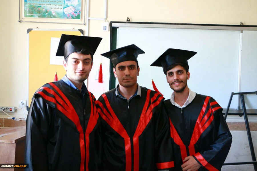 جشن دانش آموختگی نخستین دوره دانشجویان کارشناسی پیوسته پردیس به روایت تصویر 40