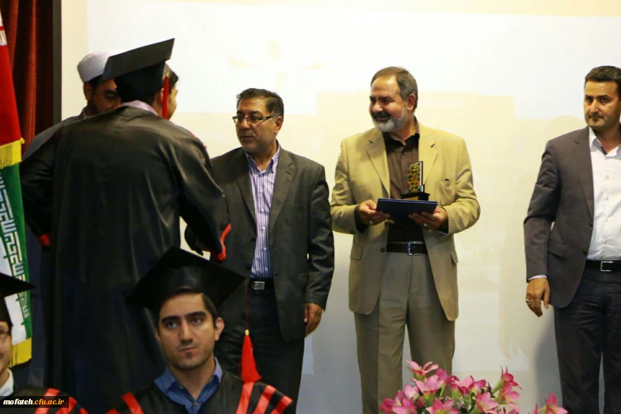 جشن دانش آموختگی نخستین دوره دانشجویان کارشناسی پیوسته پردیس به روایت تصویر 48