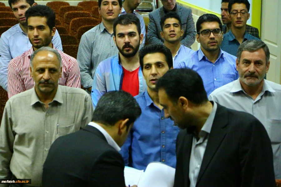 جشن دانش آموختگی نخستین دوره دانشجویان کارشناسی پیوسته پردیس به روایت تصویر 75