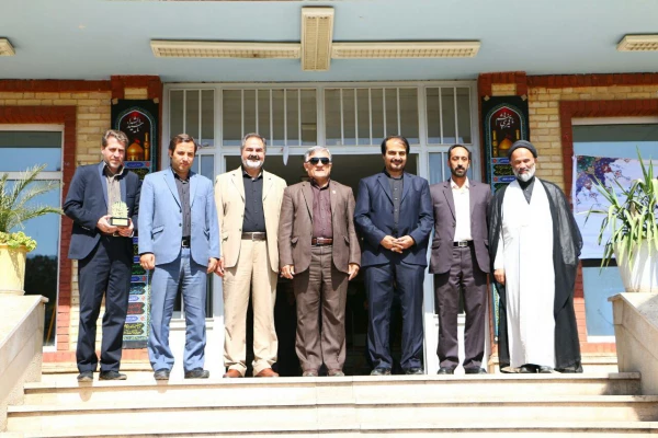 همایش بزرگداشت هزاره حضور حکیم ناصرخسرو در ری 4