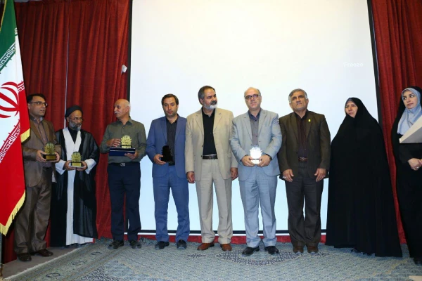 همایش بزرگداشت هزاره حضور حکیم ناصرخسرو در ری 6