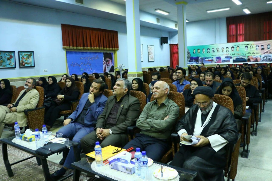 همایش بزرگداشت هزاره حضور حکیم ناصرخسرو در ری 10