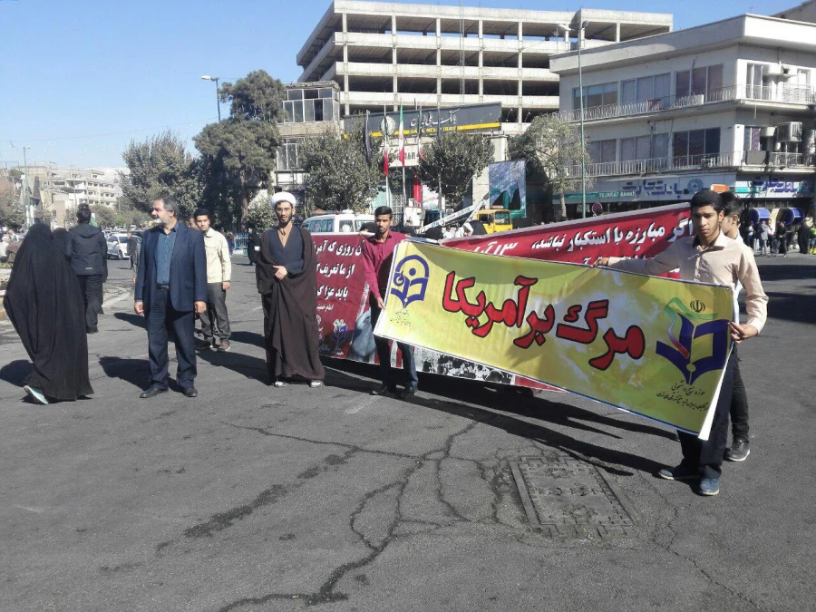 شرکت دانشجویان پردیس شهید مفتح در بزرگداشت یوم الله 13 آبان
 3